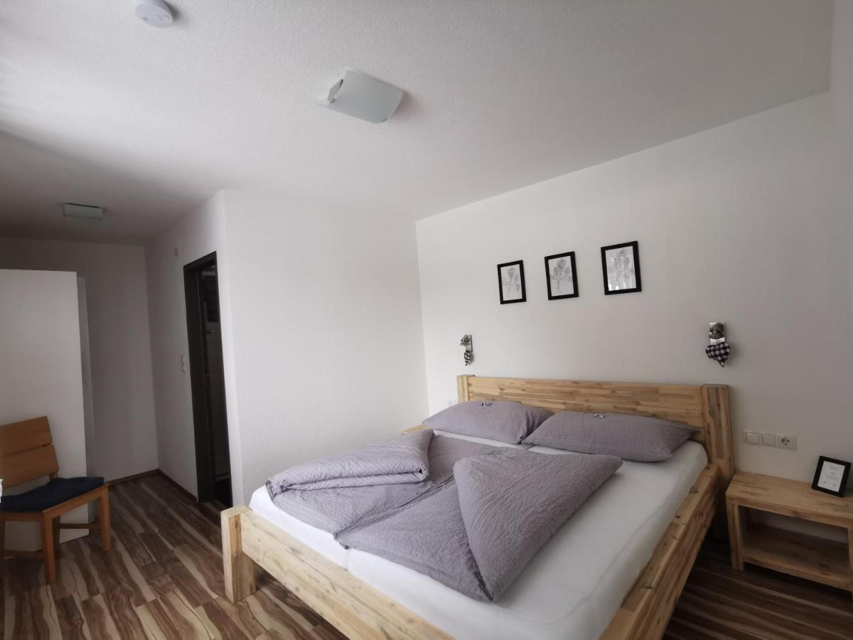 Appartement Falkner Manuel นีเดอร์ทาย ภายนอก รูปภาพ