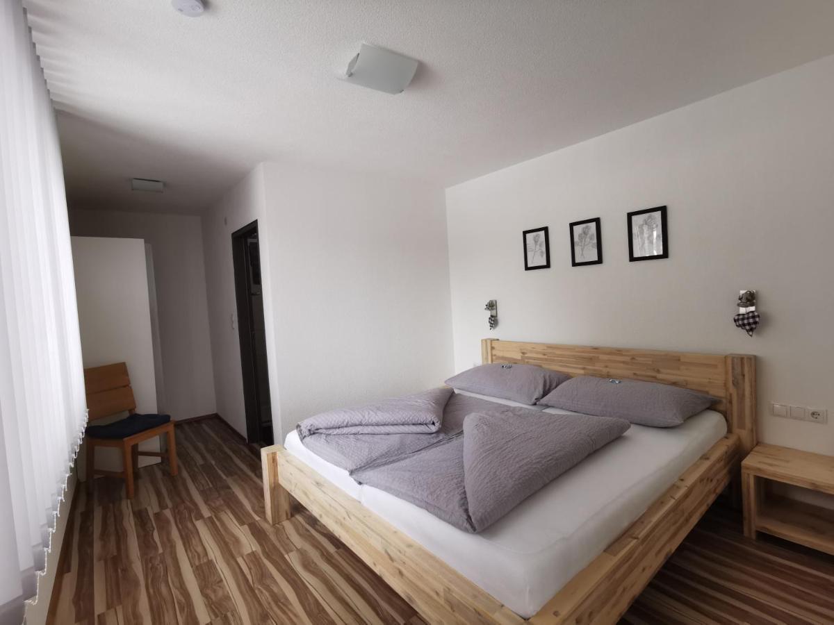 Appartement Falkner Manuel นีเดอร์ทาย ภายนอก รูปภาพ
